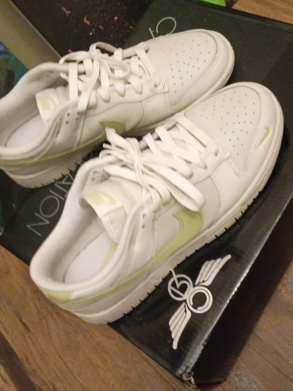 Nike Wmns Dunk Low 'Phantom Olive Aura'